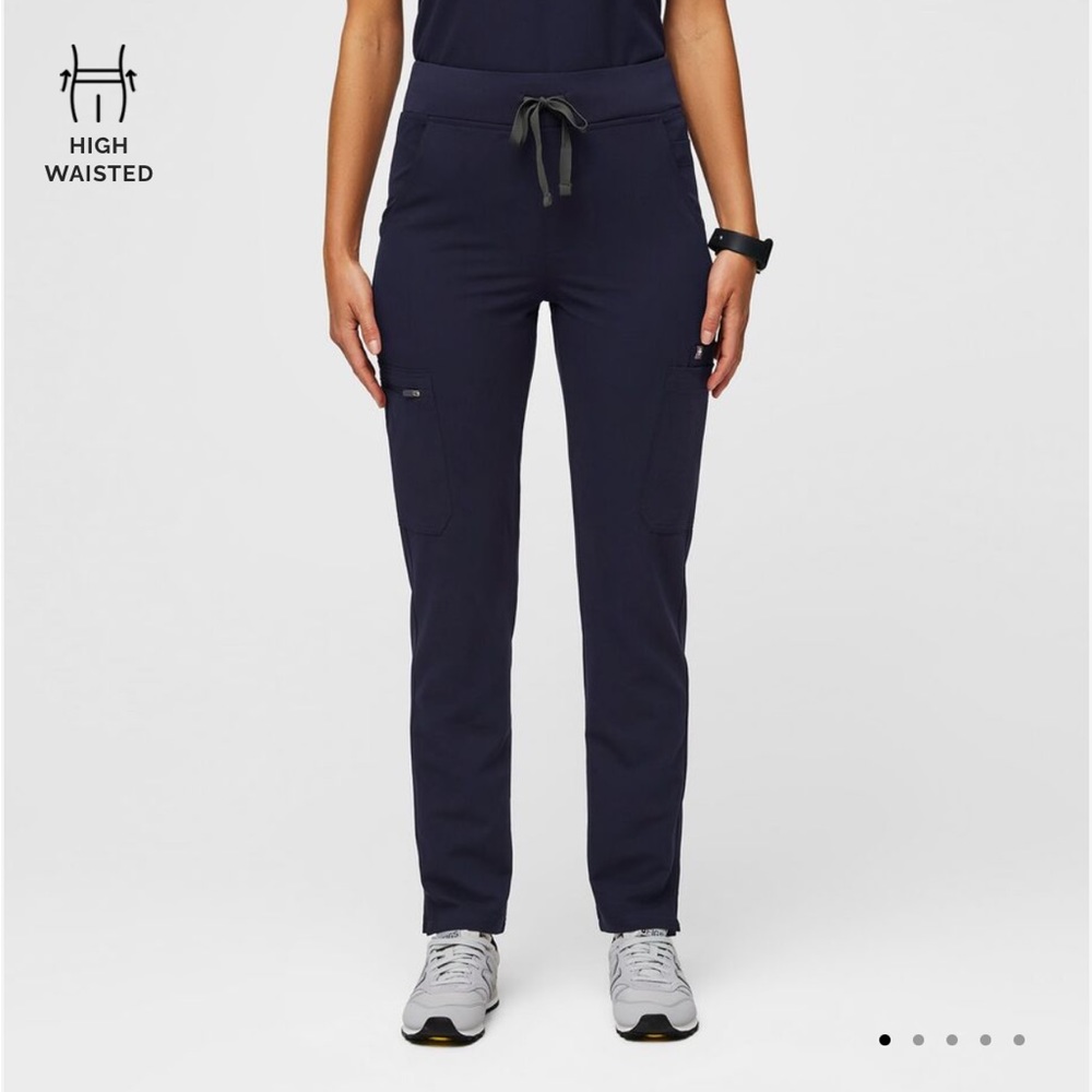 Figs high waisted Yola Skinny scrub pants - size small